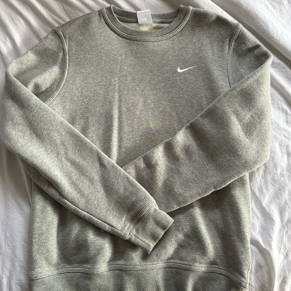 grey Nike crewneck
